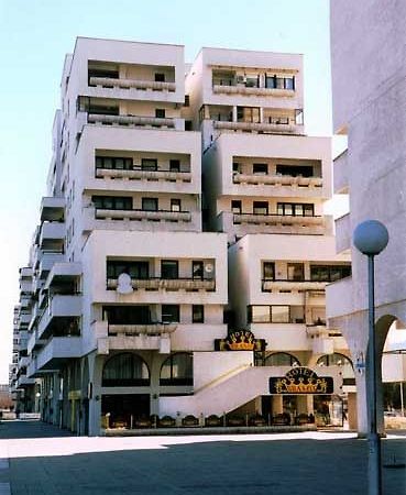Brams Es Hotel Skopje Bagian luar foto