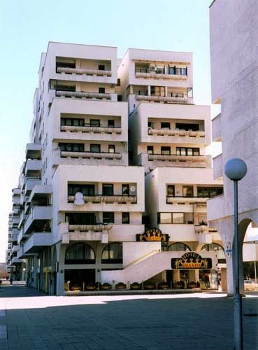 Brams Es Hotel Skopje Bagian luar foto